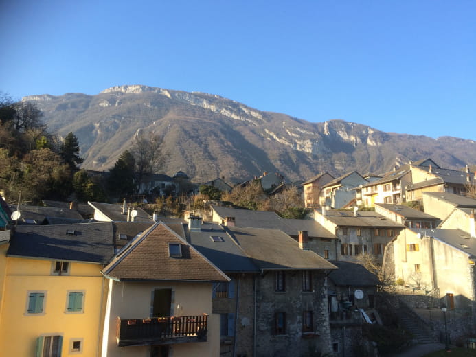 vue extérieur sur le vieux Montmélian