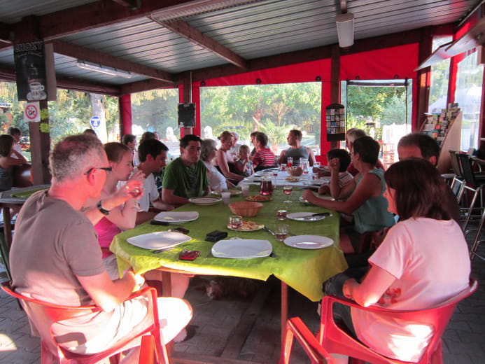 Terasse de restaurant du camping l'Escale